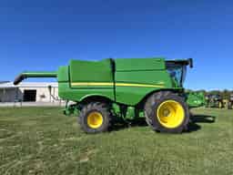 2024 John Deere S790 Image