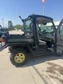 2024 John Deere XUV 835R Image
