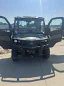 2024 John Deere XUV 835R Image