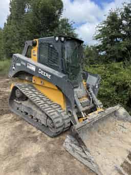 2023 John Deere 333G Image
