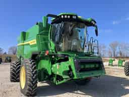 2025 John Deere S7 700 Image