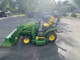 2022 John Deere 1025R Image