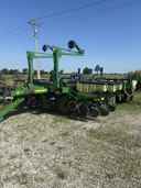 2002 John Deere 1780 Image