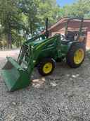 2002 John Deere 790 Image