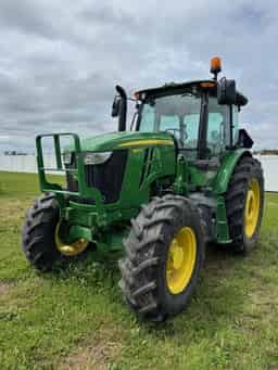2023 John Deere 6105E Image