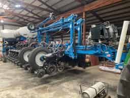 2022 Kinze 4905 Image