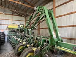2006 John Deere 1770NT CCS Image