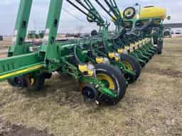 2006 John Deere 1770NT CCS Image