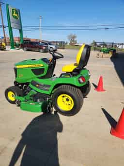 2025 John Deere X730 Image