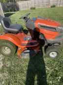 Husqvarna YTH18542 Image