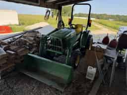 2015 John Deere 3038E Image