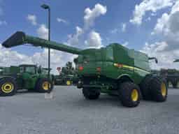 2024 John Deere S790 Image