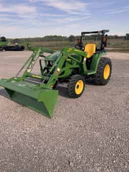 2024 John Deere 3032E Image