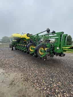 2020 John Deere 1775NT Image