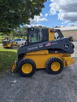 2021 John Deere 330G Image