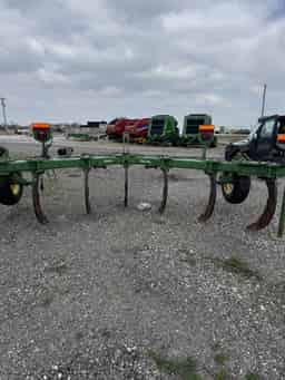 2002 John Deere 915 Image