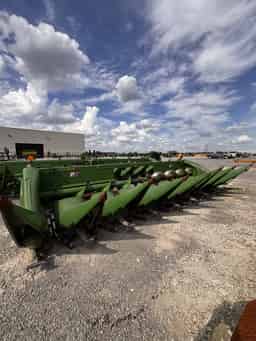 2008 John Deere 608C Image