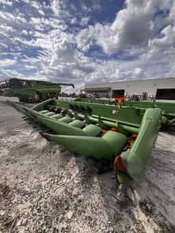 2008 John Deere 608C Image