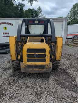 2001 John Deere 260 Image