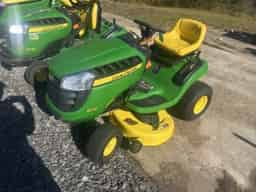 2014 John Deere D110 Image