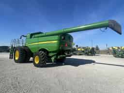 2018 John Deere S790 Image