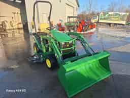 2023 John Deere 1025R Image