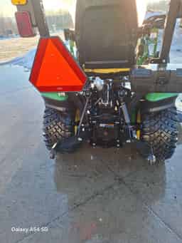 2023 John Deere 1025R Image