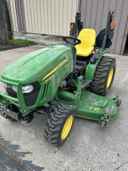2015 John Deere 2032R Image