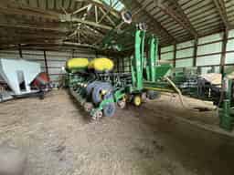 2014 John Deere 1770NT Image
