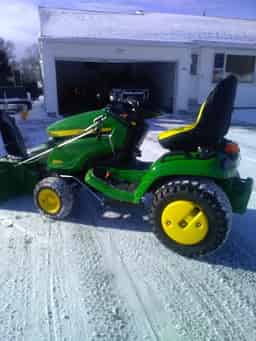 2024 John Deere X590 Image