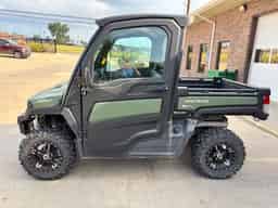 2024 John Deere XUV 835M Image