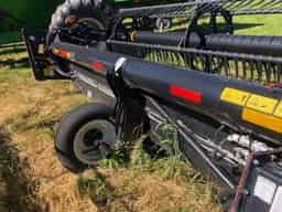 2019 MacDon FD140 Image