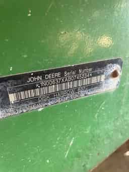 2011 John Deere 637 Image