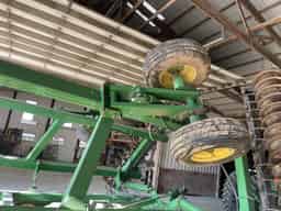 2011 John Deere 637 Image