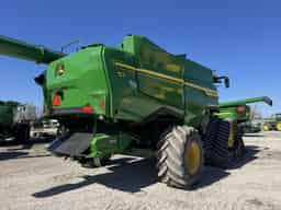 2025 John Deere S7 900 Image