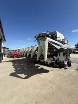 2015 Gleaner 3000-R8 Image
