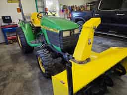 2000 John Deere 4300 Image
