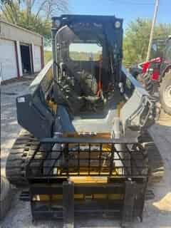 2023 John Deere 333G Image