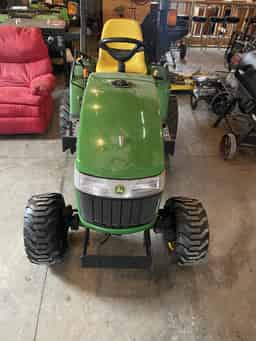 2008 John Deere 2305 Image