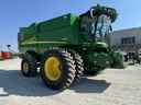 2017 John Deere S680 Image
