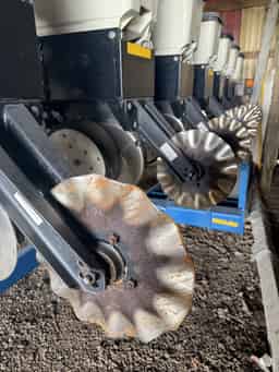 2002 Kinze 3500 Image