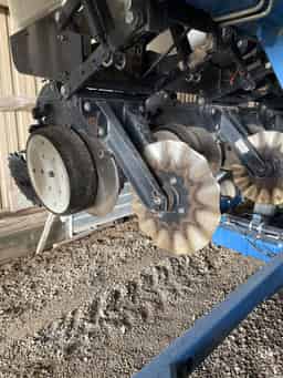 2002 Kinze 3500 Image
