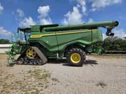 2023 John Deere X9 1000 Image