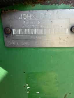 1998 John Deere 1770 Image
