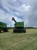 2014 John Deere S680 Image