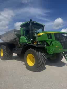 2024 John Deere 800R Image