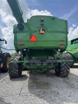 2018 John Deere S790 Image