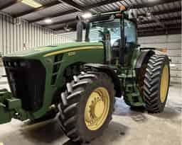 2009 John Deere 8330 Image