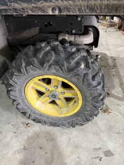 2013 John Deere XUV 825I GREEN Image