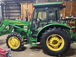 2013 John Deere 5075E Image